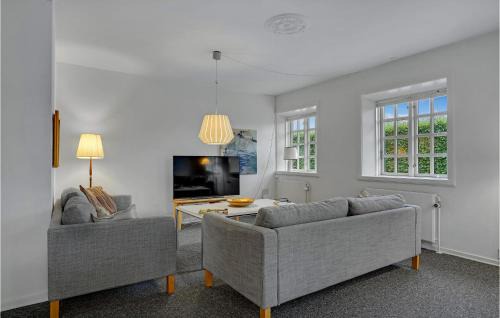 Kvaerndrup Casa | 6 Bedroom Gorgeous Home In Kværndrup