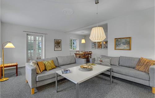 Kvaerndrup Casa | 6 Bedroom Gorgeous Home In Kværndrup