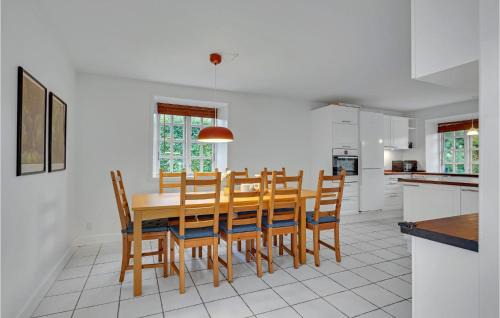 Kvaerndrup Casa | 6 Bedroom Gorgeous Home In Kværndrup