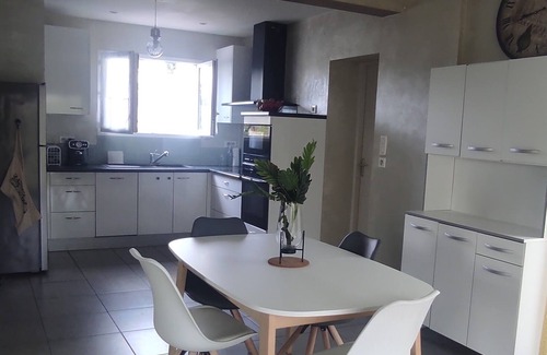 Colomiers Casa | 6-bedroom house in quiet subdivision