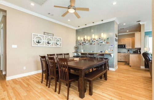 Surfside Beach Casa | 6-bedroom house on fabulous Surfside Beach with private volleyball court