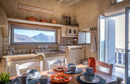 Naousa Villa | Villa de lujo de 6 dormitorios con p. piscina, jacuzzi y vistas increíbles cerca de la playa