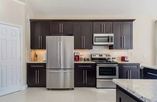 Windsor Palms Villa | 6 Bedroom Private Gated Pool Villa 3 Miles From Disney - Vacation in Style