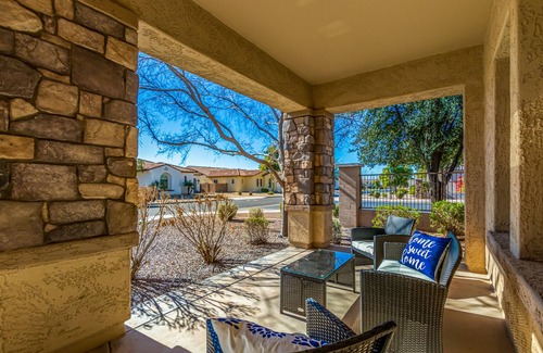 Queen Creek Casa | ❤️ 6 BEDROOMS, 5000sf, ARCADE, NEW JETTED SPA - SLEEPS 25 ❤️
