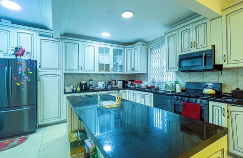 Janman Casa | 6+ Bedrooms, Mansion Accra