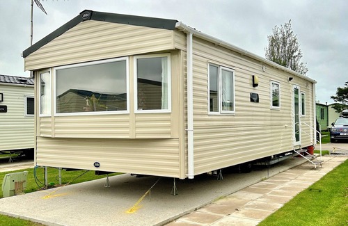 Clacton-on-Sea Casa | 6 Berth Caravan Holiday St Osyth Clacton-on-sea by Verb Holidays