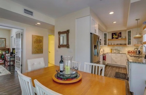Downtown Historic District Casa | 6 HAB / 4BA (2 X 3/2 Apartamentos) en Beautiful Historical St. ¡¡¡Agustín!!!