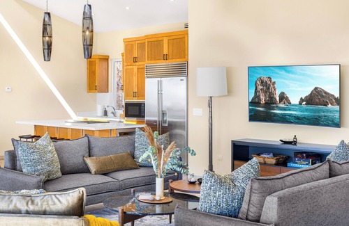 Pedregal Villa | Casa de 6 dormitorios con vista al Pacífico a 10 minutos de la playa de Cabo y el puerto deportivo