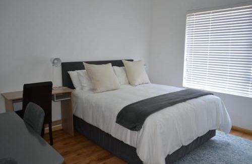 Klerksdorp Casa | 6 Kiaat Suites