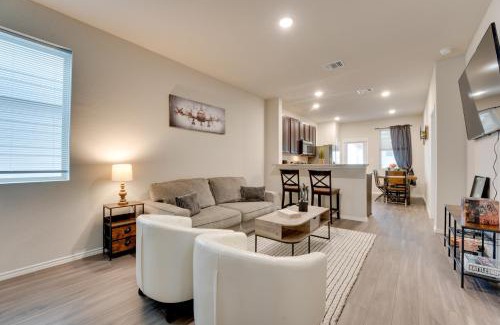 West San Antonio Casa | 6 Mi to AFB Pool and Hot Tub Haven with Game Room