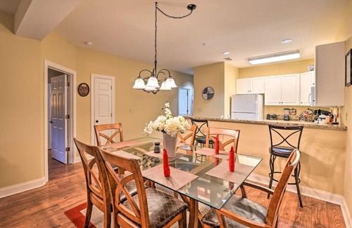 Carolina Forest Apartamento | 6 Mi to Boardwalk Condo with Pool in Myrtle Beach