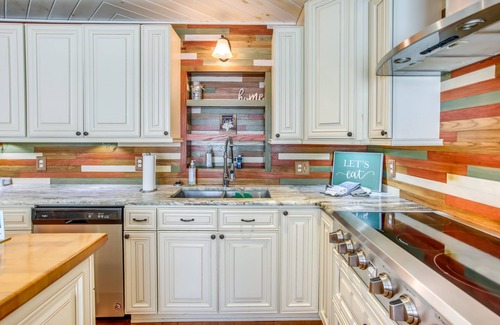 Myrtle Beach Casa | 6 Mi to Boardwalk: Myrtle Beach Golfer's Retreat!