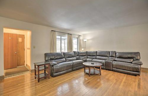 Squirrel Hill Casa | 6 Mi to Dtwn Pittsburgh Townhome with Porch