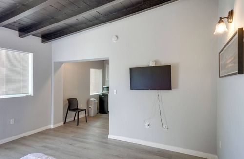 Frazier Park Apartamento | 6 Mi to Frazier Mountain: Cozy Studio Retreat