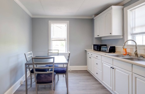 Hamilton Apartamento | 6 Mi to Historic Leesburg: Apt w/ On-Site Dining
