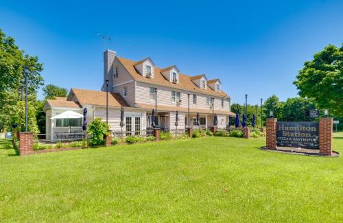 Hamilton Apartamento | 6 Mi to Historic Leesburg Apt with On-Site Dining