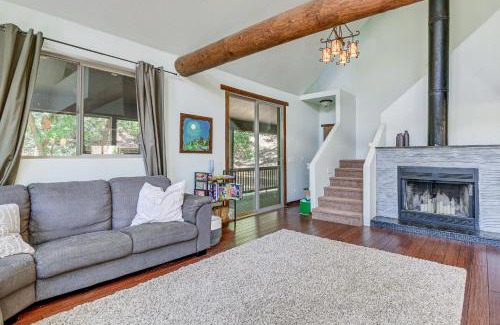 Iron Springs Casa | 6 Mi to Mt Union Peaceful Cabin with Deck