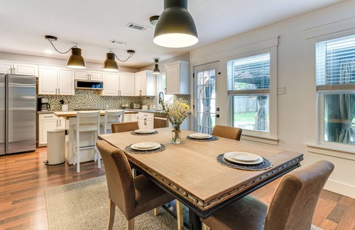 College Park Casa | 6 Mi to Northshore Park: Family Home w/ Pool!