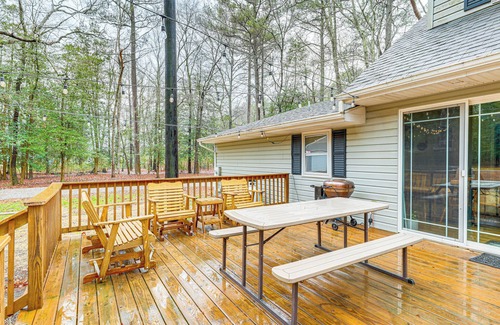 Allen Casa | 6 Mi to Salisbury: Forest-View Sanctuary!