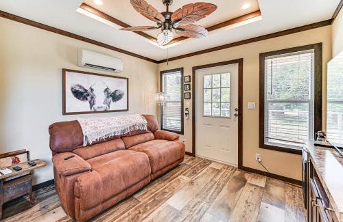 Copperas Cove Casa | 6 Mi to Topsey Exotic Ranch Retreat on 12 Acres!