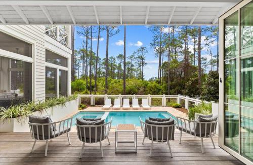Watercolor Casa | 6 min Bike Ride to Beach! Private Pool with Lake Views in WaterColor! 5BR! home