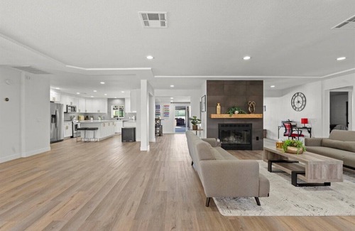Enterprise Casa | 6 Mins from Strip/Airport! RVParking! Pool/Pickleball! FamiliesWelcomed!