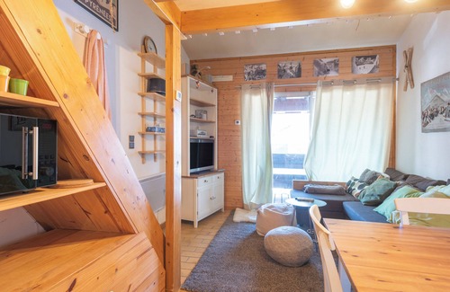 Piau Engaly Apartamento | Apartamento de 6 Personas en Piau Engaly – Acceso Directo a las Pistas de Esquí con Terraza y Balcón