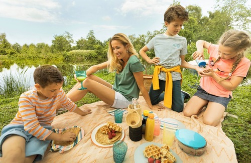 Municipality of Nissewaard Casa | 6-person bungalow in the holiday park Landal Zuytland Buiten