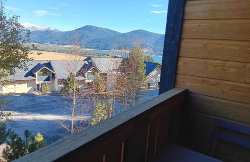 Les Angles Chalet De Esquí | 6-person chalet 200 meters from the ski slopes, garage and terrace with view of Lake Matemale