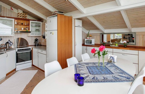 Frederikshavn Casa | Moderna casa de vacaciones con terraza en Jutlandia