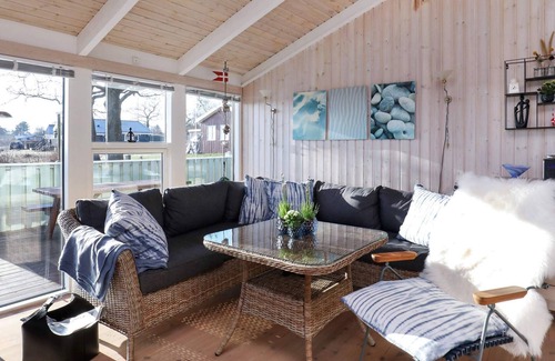 Frederikshavn Casa | Moderna casa de vacaciones con terraza en Jutlandia
