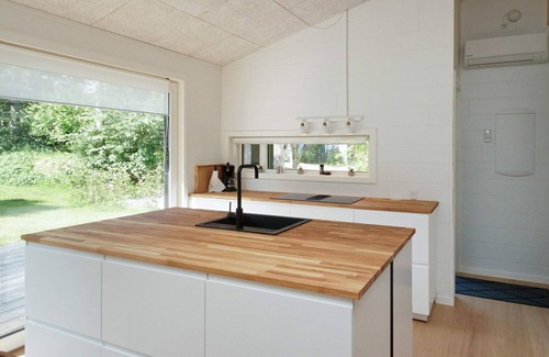 Smidstrup Strand Casa | 6 person holiday home in Gilleleje