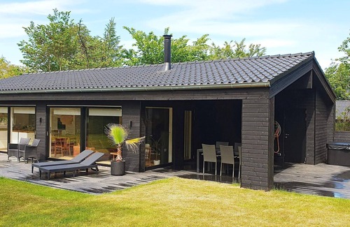 Smidstrup Strand Casa | 6 person holiday home in Gilleleje