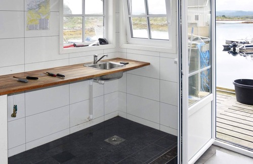 Averoy Municipality Casa | 6 person holiday home in Averøy