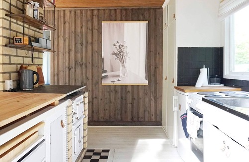 Upplands-Bro Municipality Casa | 6 person holiday home in BRO