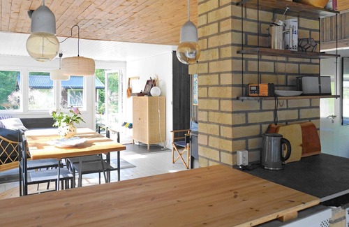 Upplands-Bro Municipality Casa | 6 person holiday home in BRO