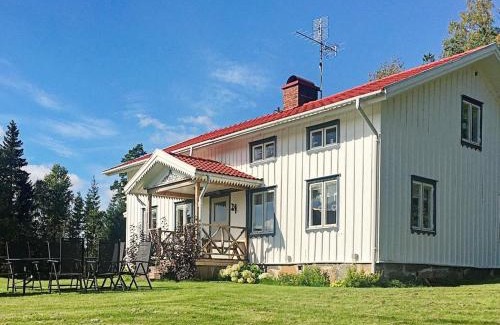 Hacksvik Casa | 6 person holiday home in HÅCKSVIK