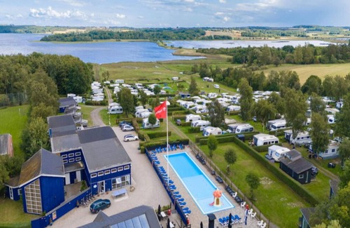 Vipperod Casa | 6 Person Holiday Park Home in Vipperod