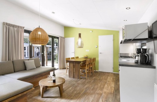 Leiwen Casa | 6-person mobile home in the holiday park Landal Sonnenberg