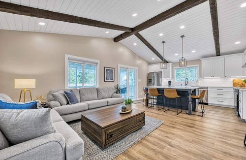 Gulfview Heights Casa | 6 Seat Golf Cart Included (4/1-10/14/25) ☀️ Private Pool, Beach Equip, Custom Bunks