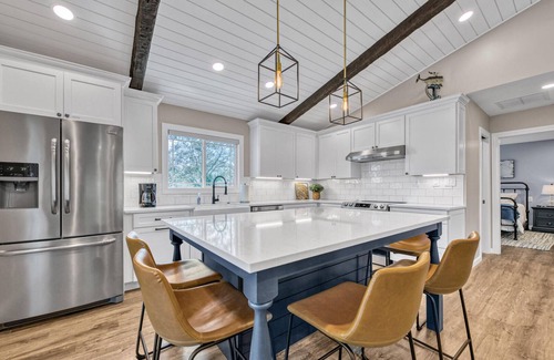 Gulfview Heights Casa | 6 Seat Golf Cart Included (4/1-10/14/25) ☀️ Private Pool, Beach Equip, Custom Bunks