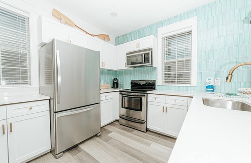 Seagrove Beach Casa | 6-Seater Golf Cart! Seagrove Beach, 2 Community Pools