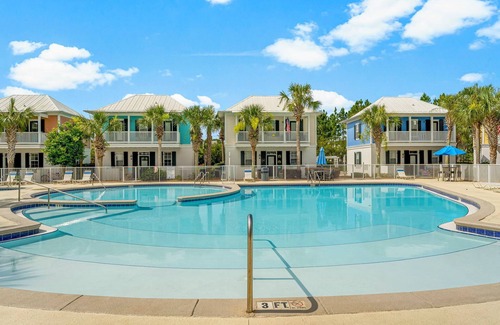 Seagrove Beach Casa | 6-Seater Golf Cart! Seagrove Beach, 2 Community Pools