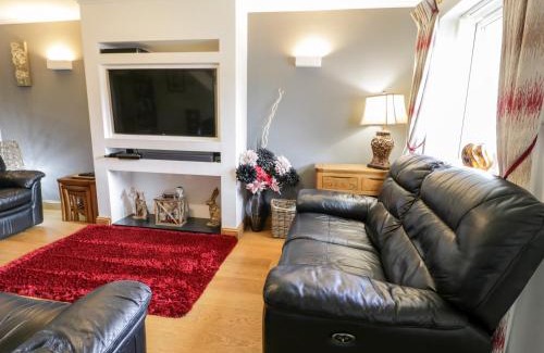 Manod Casa | 6 Stad Yr Ysgol