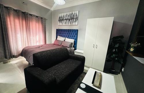 Bezuidenhout Valley Casa | 6 the Curve Unit 17