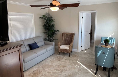Siesta Key Hotel | #6-TwinPalms-King Studio Suite