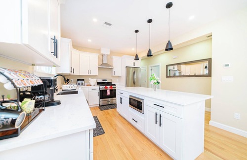 West Codman Hill - West Lower Mills Apartamento | 60-3 3BR Boston - Sleek Apartment near Franklin Park