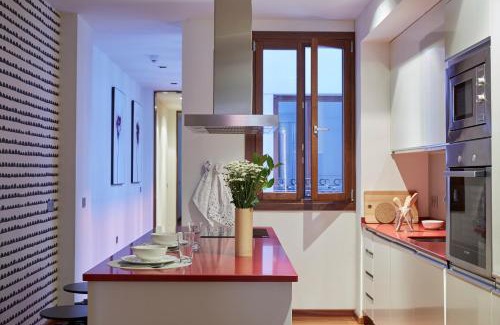 Chueca Apartamento | 60 Balconies Design
