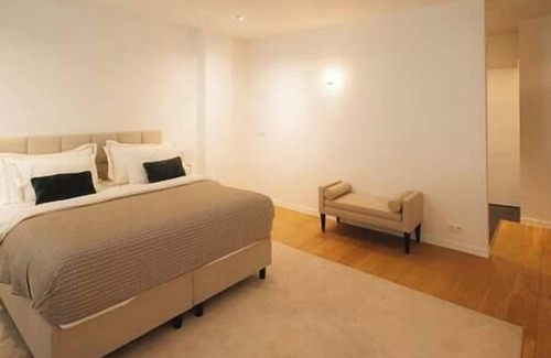 Chatelain Casa | 600m² Luxury & Garden, City centre