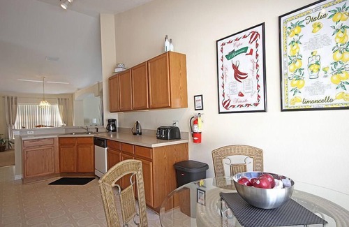 Eagle Pointe South Casa | 606 Peaceful Lake View family vacation home, single story. Close to Disney